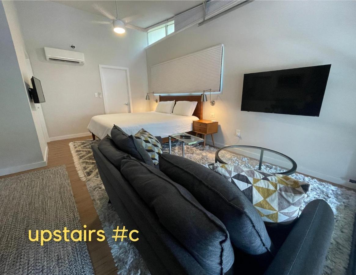 Normalbnb - 2 Blocks From Restaurants, Bars, Hospital Athens Eksteriør billede