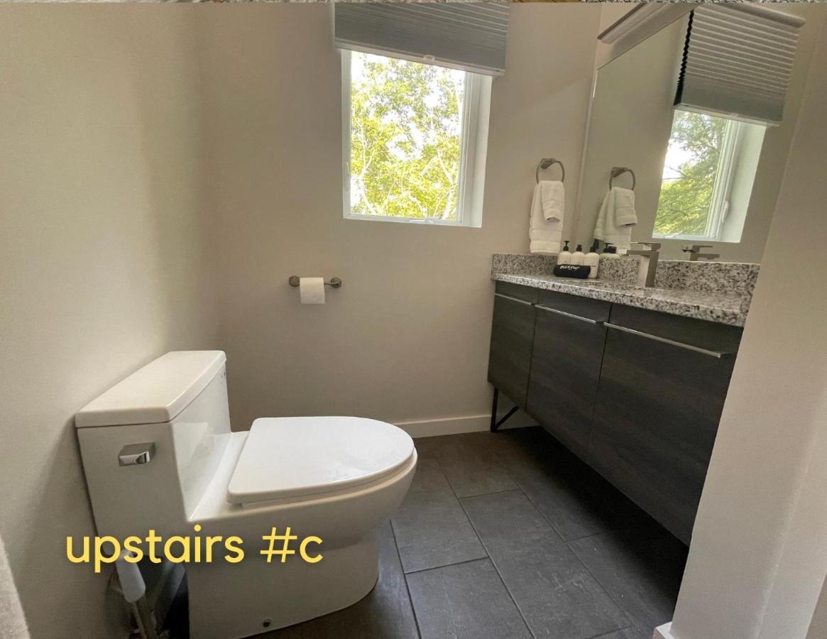 Normalbnb - 2 Blocks From Restaurants, Bars, Hospital Athens Eksteriør billede